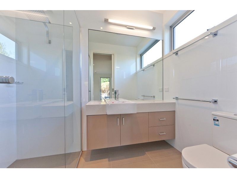 30B Burns Street, Frankston VIC 3199