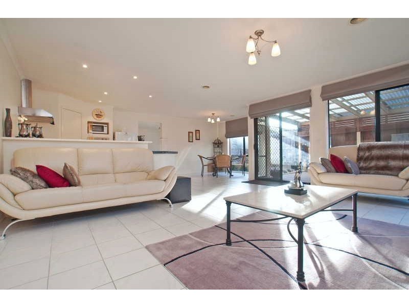 10 Geebung Avenue, Frankston South VIC 3199