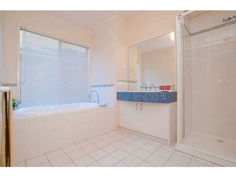 10 Geebung Avenue, Frankston South VIC 3199