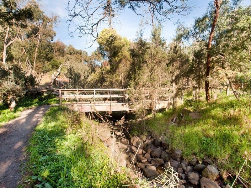 40 Baden Powell Drive, Frankston South VIC 3199