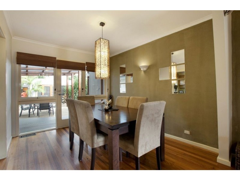 71 Grimwade Crescent, Frankston VIC 3199