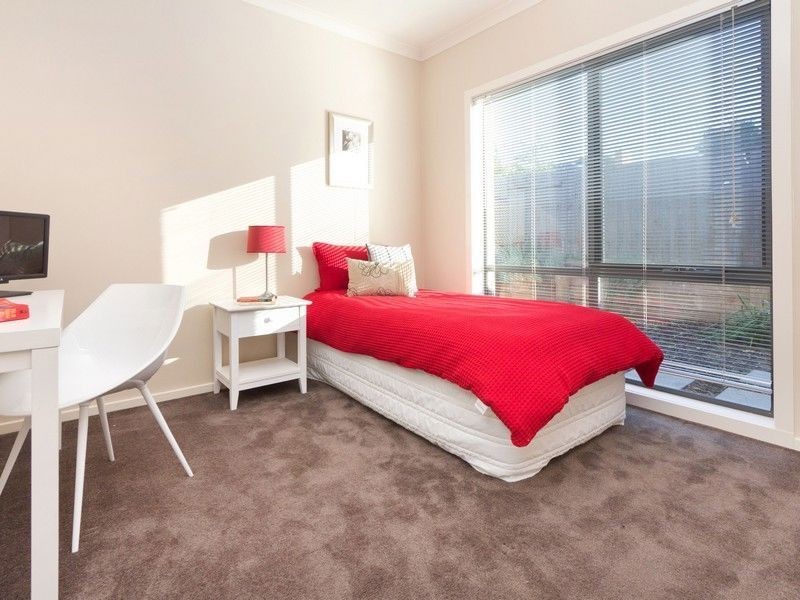 2/36 McComb Boulevard, Frankston South VIC 3199