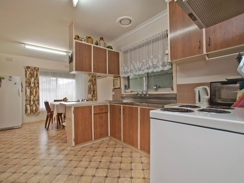 27 Clarinda Street, Somerville VIC 3912