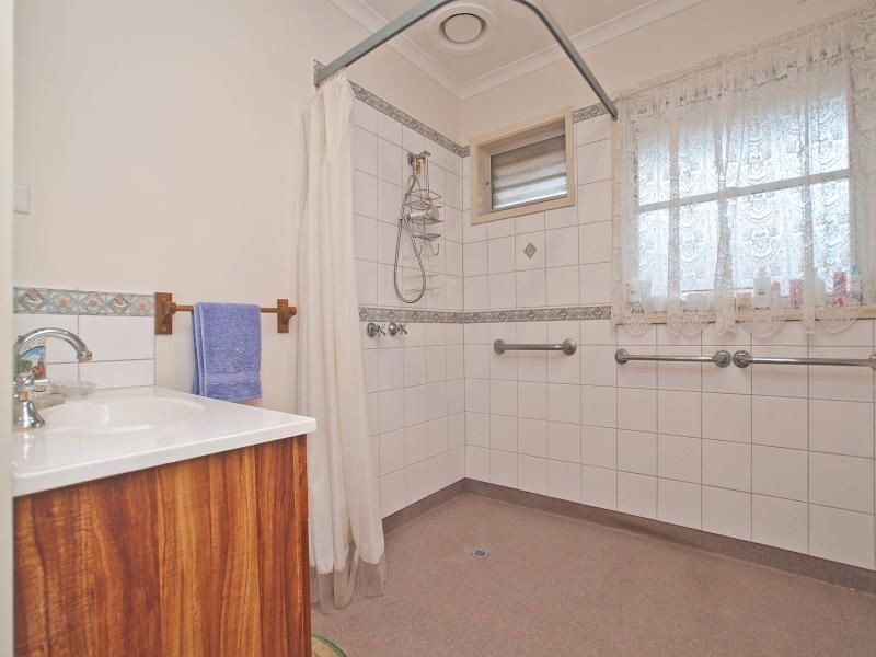 27 Clarinda Street, Somerville VIC 3912