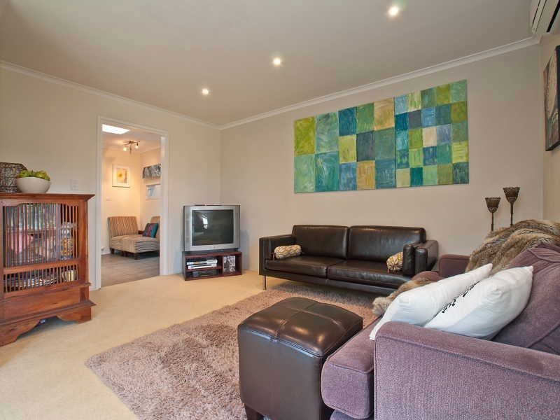 33 Christopher Drive, Frankston South VIC 3199