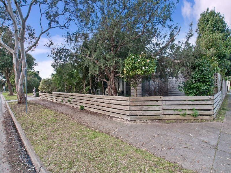 42 Lardner Road, Frankston VIC 3199