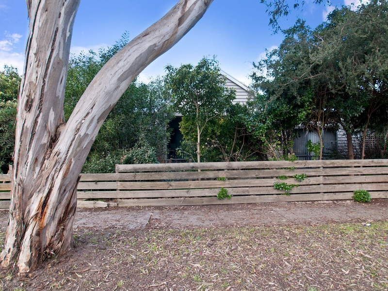 42 Lardner Road, Frankston VIC 3199