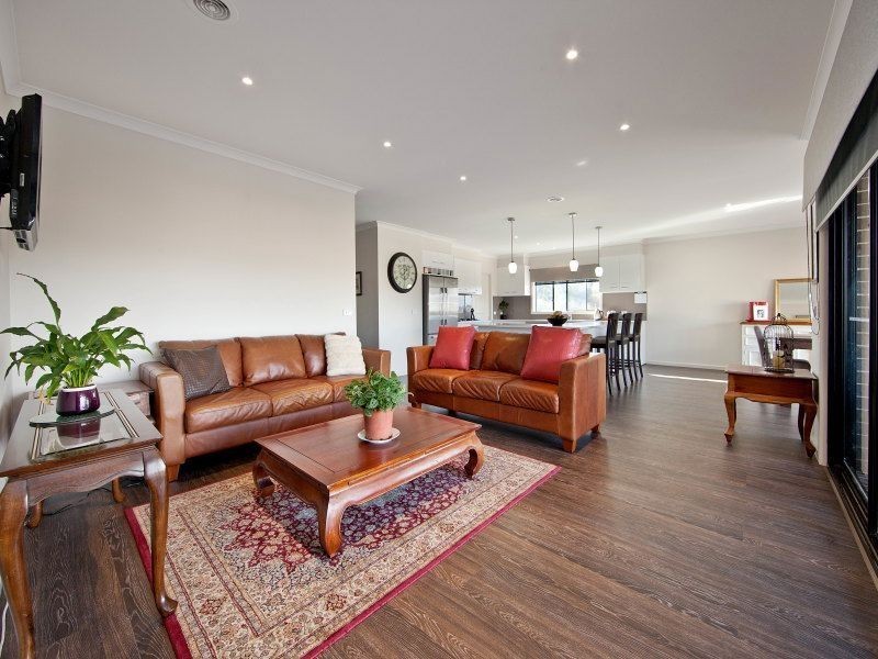 14 Escarpment Drive, Frankston South VIC 3199