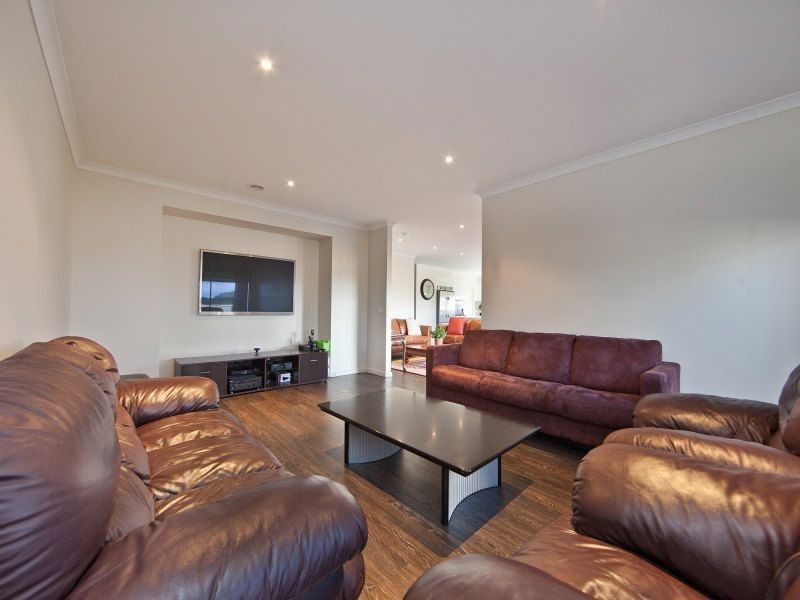 14 Escarpment Drive, Frankston South VIC 3199