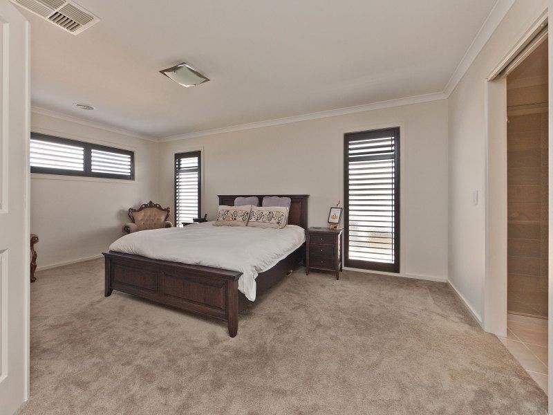 14 Escarpment Drive, Frankston South VIC 3199