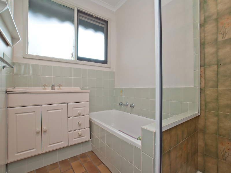 9 Sandra Court, Somerville VIC 3912