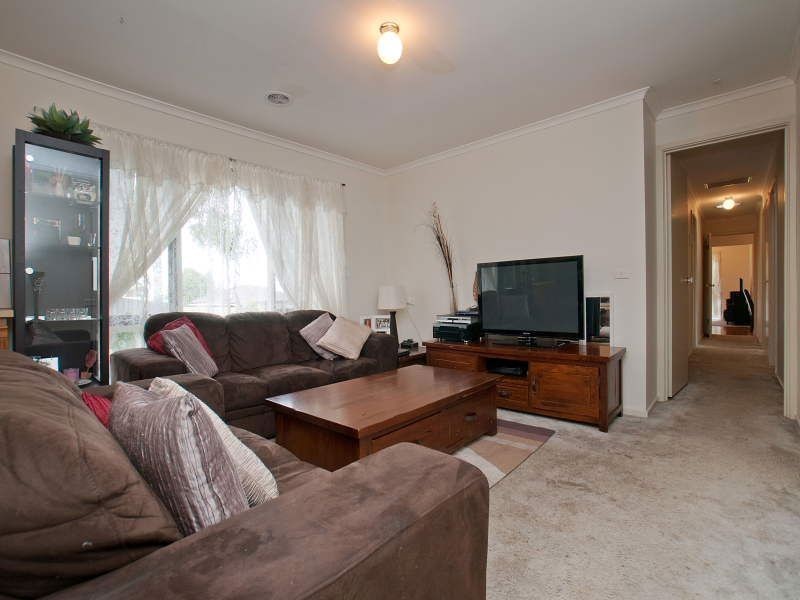 9 Sandra Court, Somerville VIC 3912