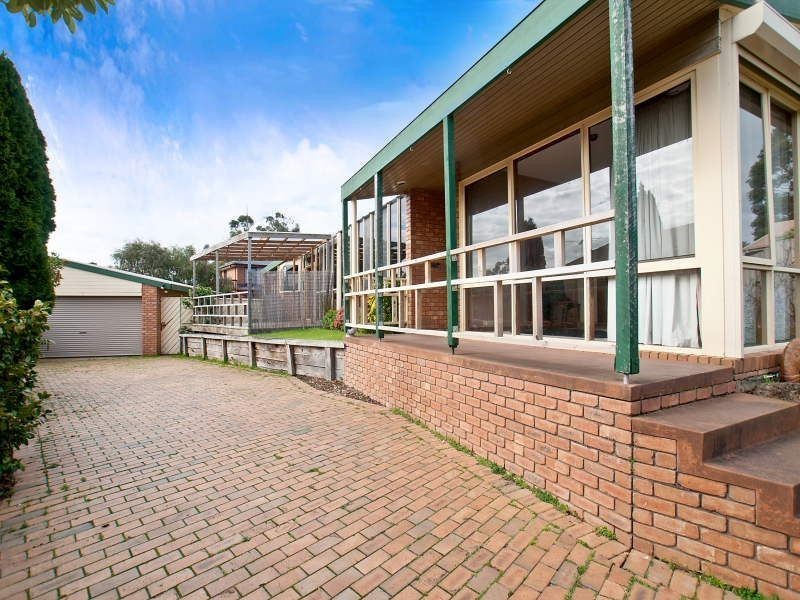 9 Tertullian Court, Frankston VIC 3199