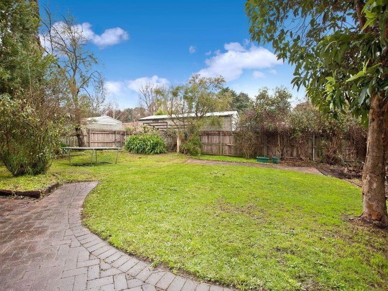 16 Leonard Drive, Langwarrin VIC 3910