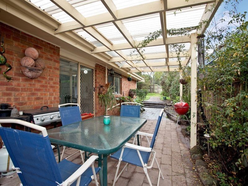 16 Leonard Drive, Langwarrin VIC 3910