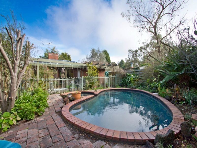12 Merilyn Way, Frankston South VIC 3199