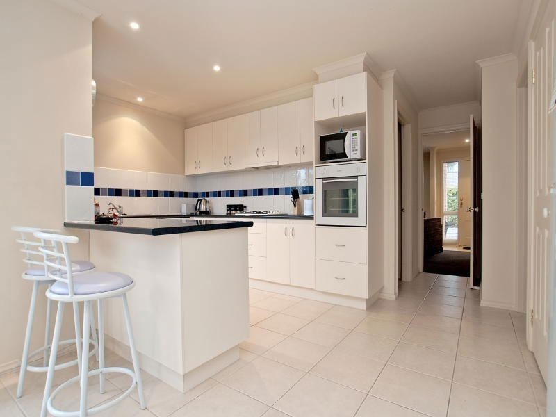 2/3 Alfred Street, Somerville VIC 3912