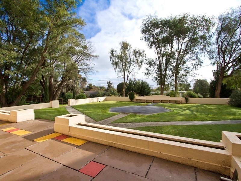 34 Pinehill Drive, Frankston VIC 3199