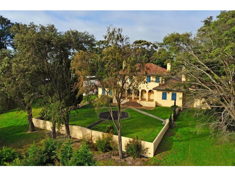 34 Pinehill Drive, Frankston VIC 3199