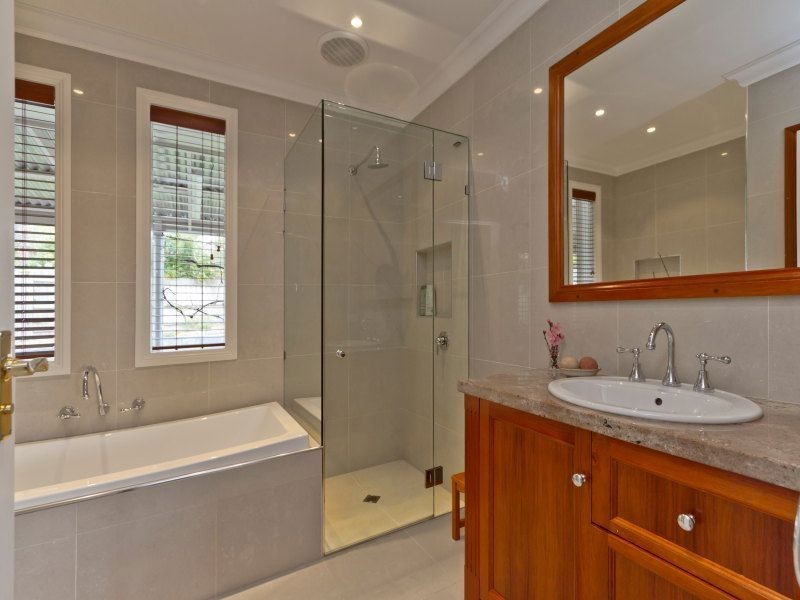 54 McComb Boulevard, Frankston South VIC 3199
