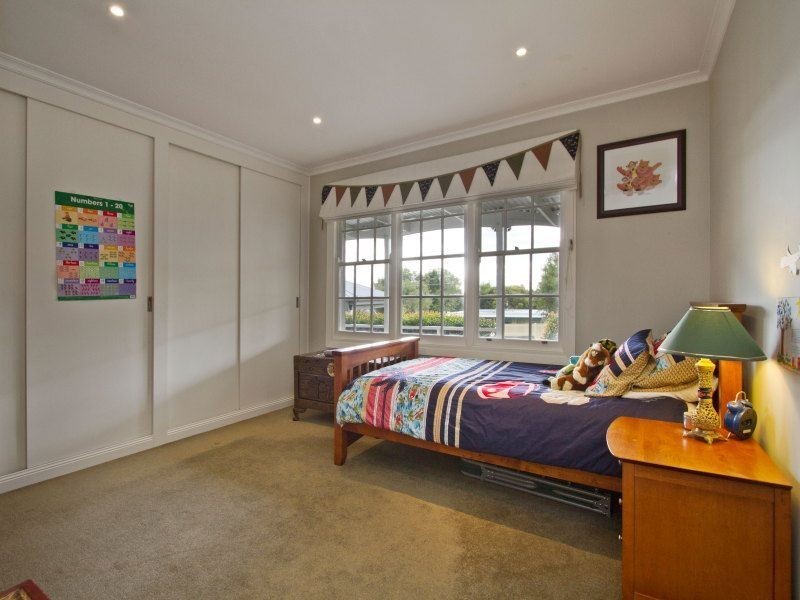 54 McComb Boulevard, Frankston South VIC 3199