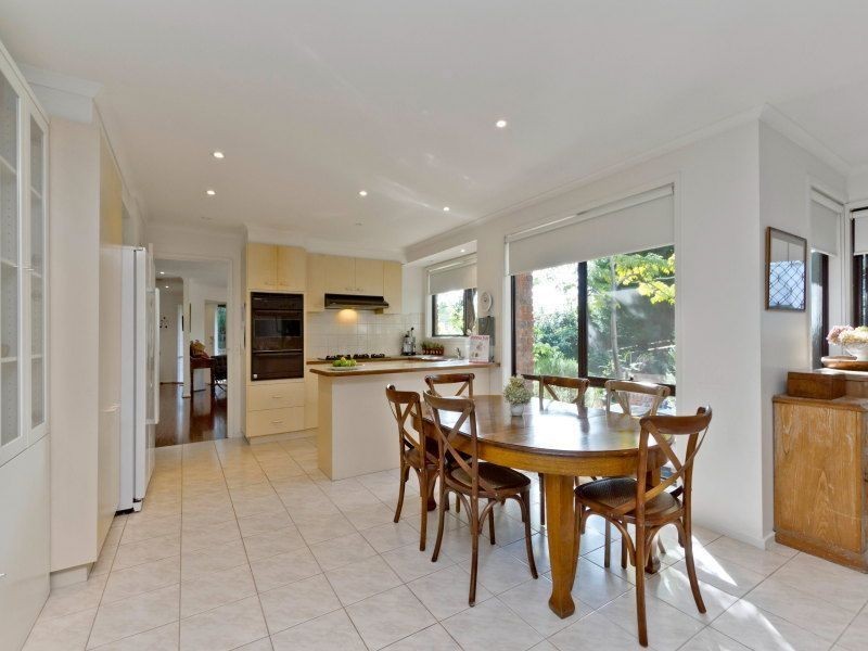 28 Coprosma Avenue, Frankston VIC 3199