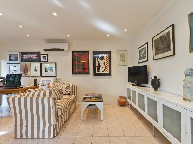 28 Coprosma Avenue, Frankston VIC 3199