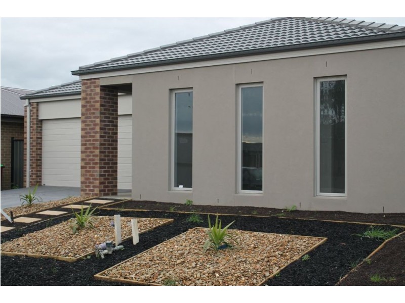 Cranbourne North VIC 3977