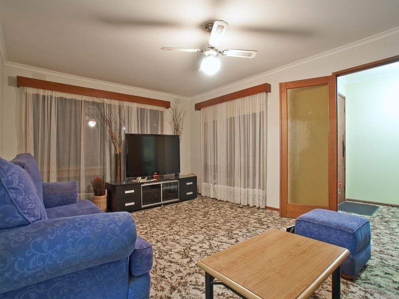 1 The Trossachs, Frankston VIC 3199