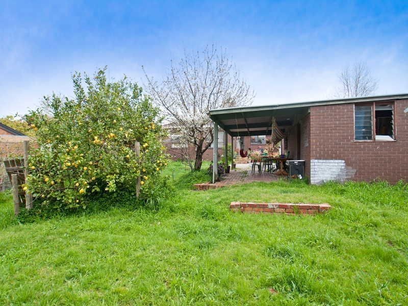 14 Gulwa Avenue, Frankston VIC 3199