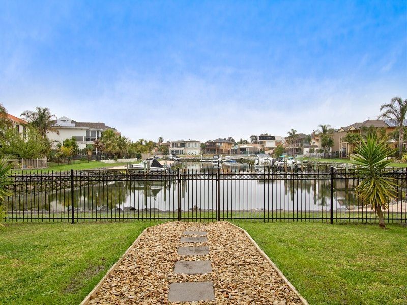 196 McLeod Road, Patterson Lakes VIC 3197