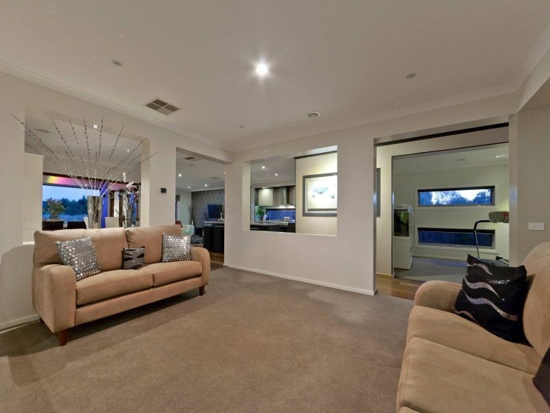 18 Quarterdeck Road, Sandhurst VIC 3977