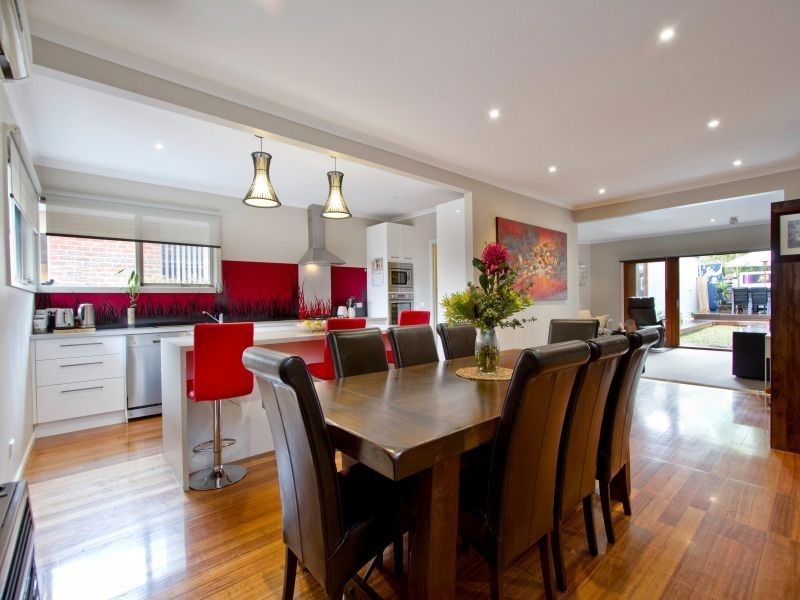 30 Stradbroke Avenue, Frankston South VIC 3199
