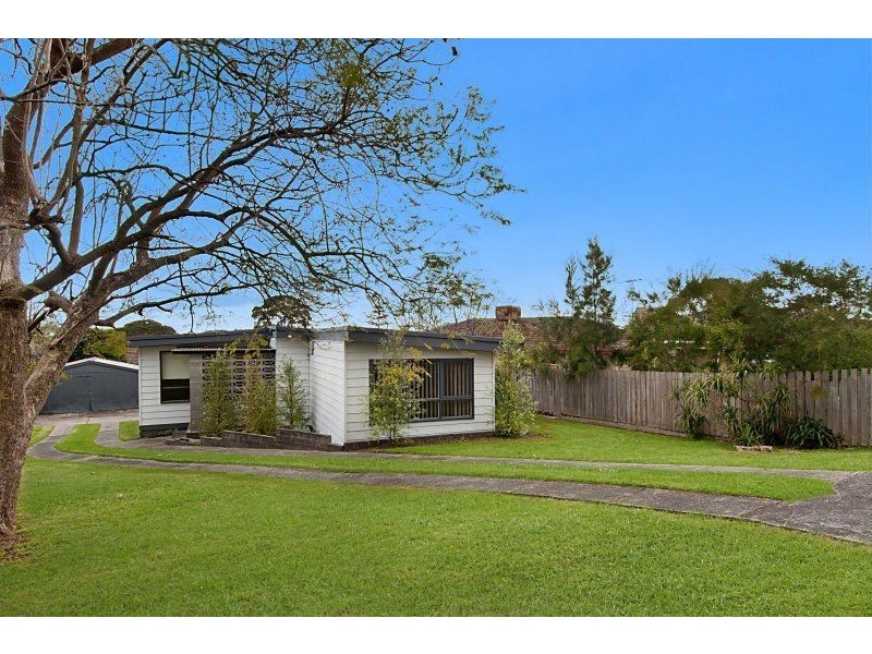 51 Summit Road, Frankston VIC 3199