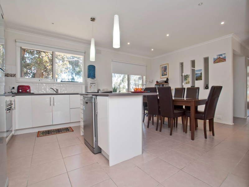 37 Golf Links Road, Frankston VIC 3199