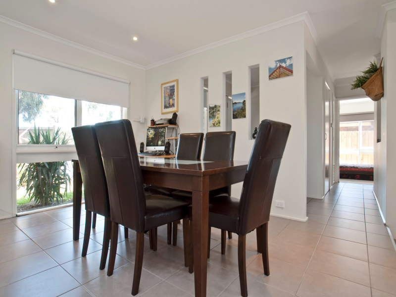 37 Golf Links Road, Frankston VIC 3199