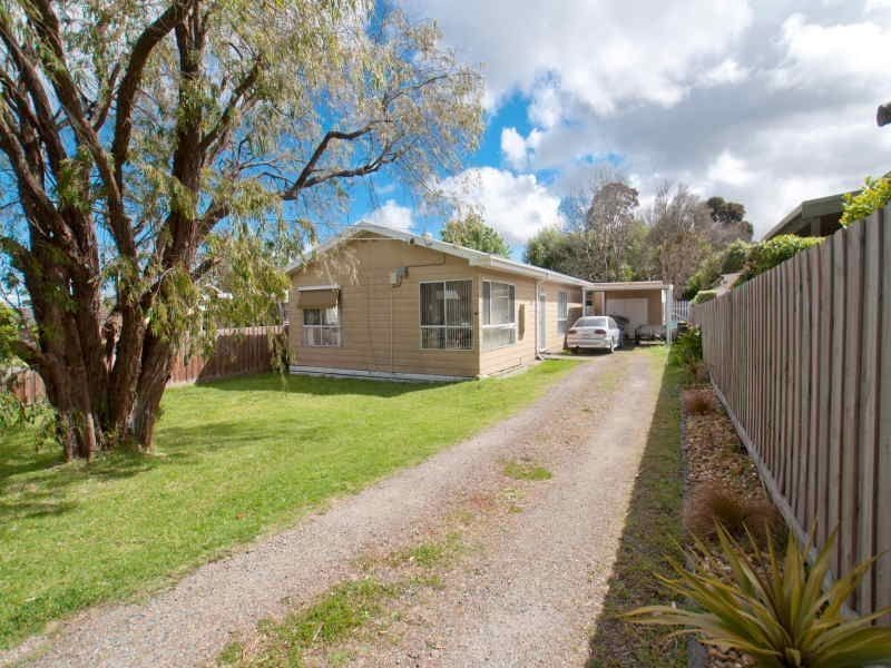 15 Genista Street, Frankston South VIC 3199