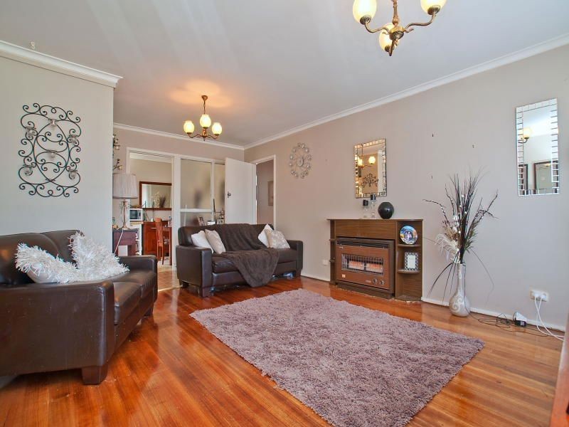13 Silver Avenue, Frankston North VIC 3200
