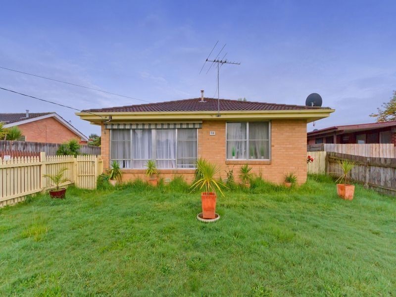 13 Silver Avenue, Frankston North VIC 3200