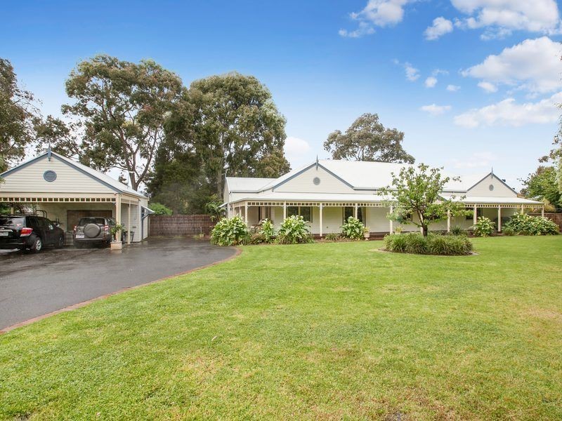 18 The Helm, Frankston South VIC 3199