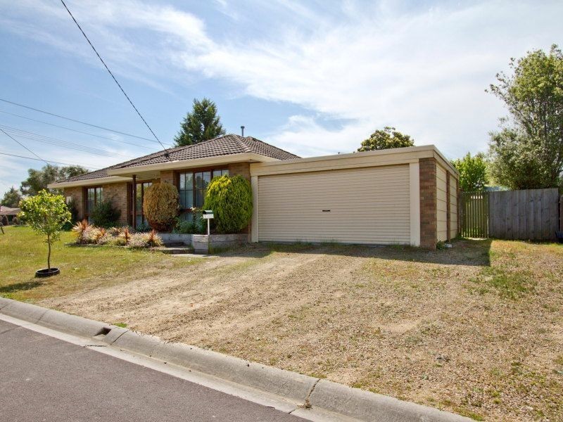 1 Ulric Court, Frankston VIC 3199