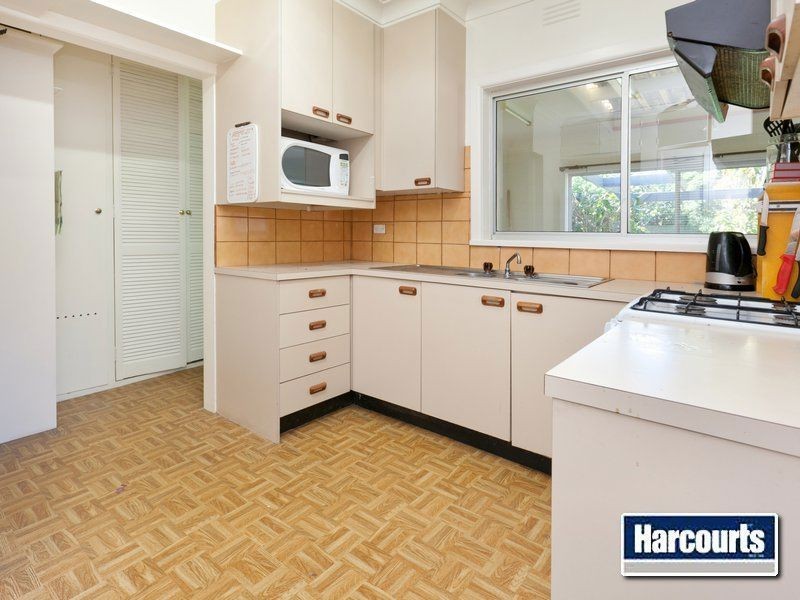 15 Fleetwood Crescent, Frankston South VIC 3199