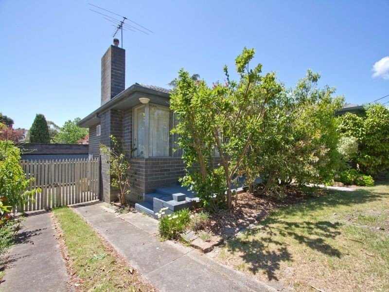 39 Brentwood Crescent, Frankston VIC 3199