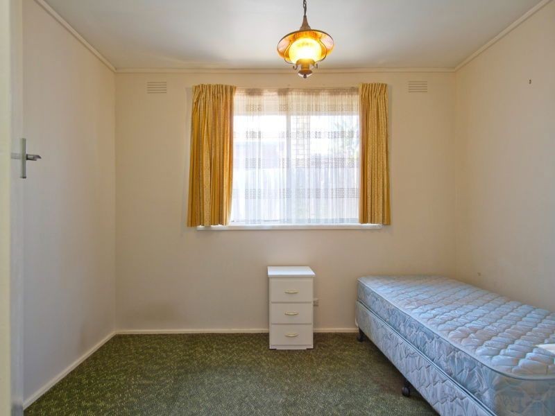 39 Brentwood Crescent, Frankston VIC 3199