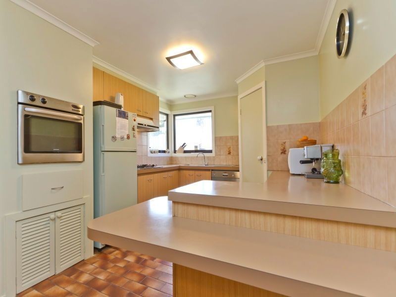 8 Lerwick Court, Frankston VIC 3199