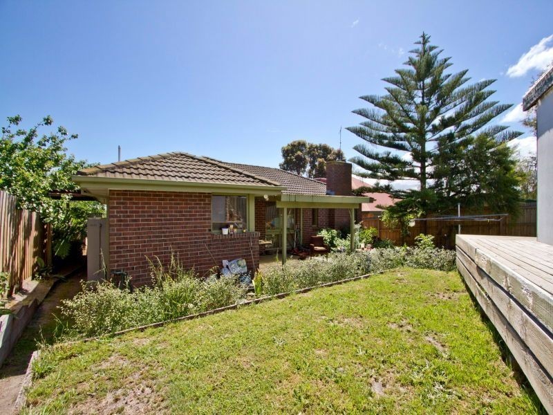 8 Lerwick Court, Frankston VIC 3199