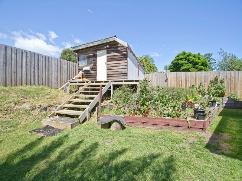 8 Lerwick Court, Frankston VIC 3199