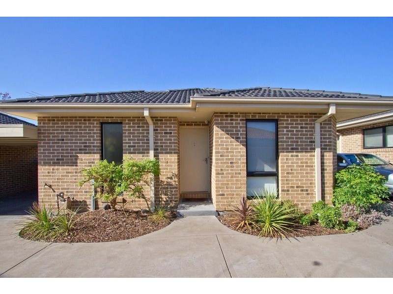 4/6 Reservoir Road, Frankston VIC 3199