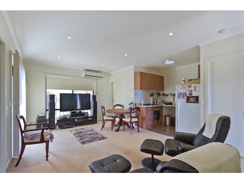 4/6 Reservoir Road, Frankston VIC 3199