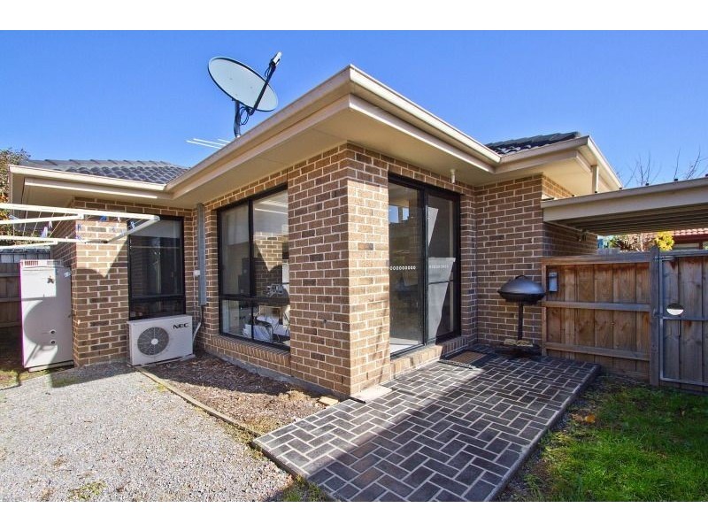 4/6 Reservoir Road, Frankston VIC 3199